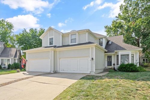 11924 Grandview Street, Overland Park, KS, 66213 | Card Image