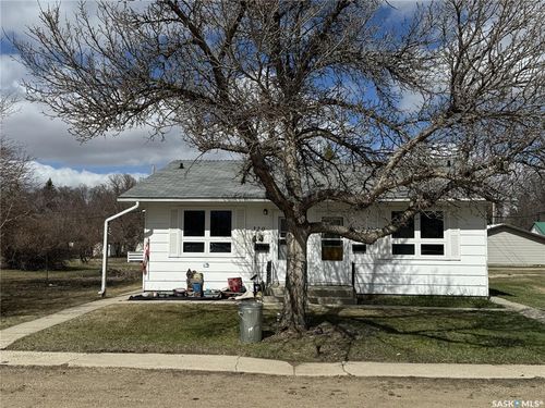 320 &amp; 322 2nd Avenue, Semans, SK, S0A3S0 | Card Image