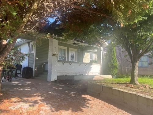3101 E Point St, east point, GA, 30344-4713 | Card Image