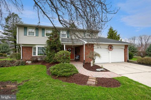 701 Colony Dr, PALMYRA, PA, 17078-2806 | Card Image