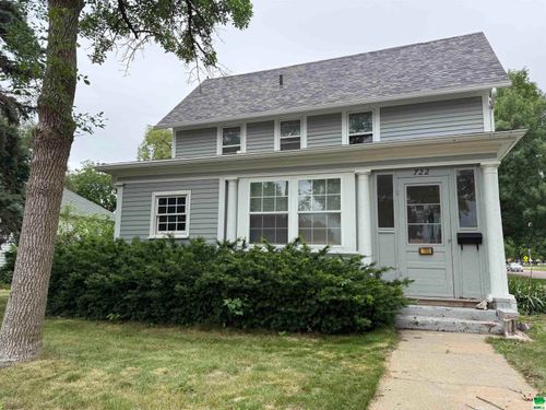 722 E Main St, Vermillion, SD, 57069-2802 | Card Image