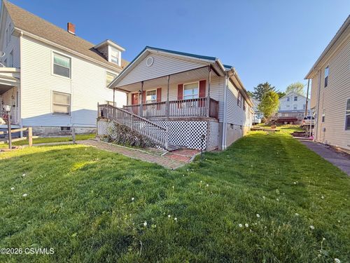 684 Queen St, Northumberland, PA, 17857-1721 | Card Image