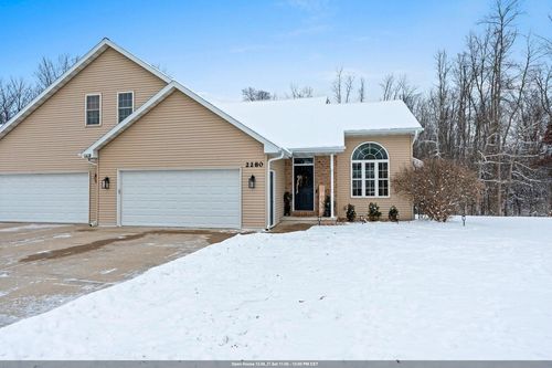 2280 Southern Cross Road, Howard, WI, 54303 | Card Image