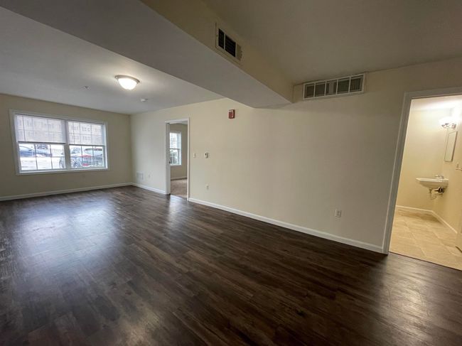 APT-105 - 10 Sentinel Ct, Condo with 2 bedrooms, 2 bathrooms and null parking in Manchester NH | Image 19