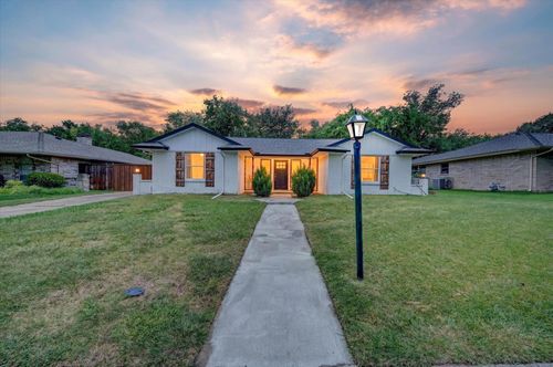 2720 Chadwick Dr, Plano, TX, 75075-3148 | Card Image