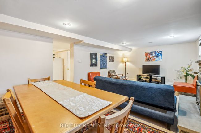 BSMT - 230 Pleasant Ave, House other with 1 bedrooms, 1 bathrooms and 1 parking in North York ON | Image 10