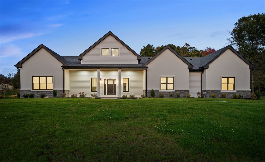 Richard Cir, Seekonk, MA 02771