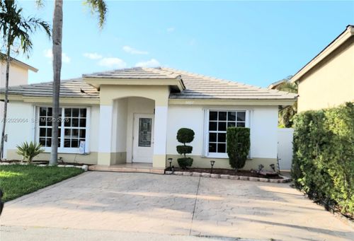 5267 Nw 186th Ln, Miami Gardens, FL, 33055-2391 | Card Image