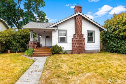 2827 Walnut St, Bellingham, WA, 98225-2311 | Card Image