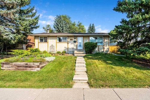 508 Canterbury Drive Sw, Calgary, AB, T2W1J5 | Card Image