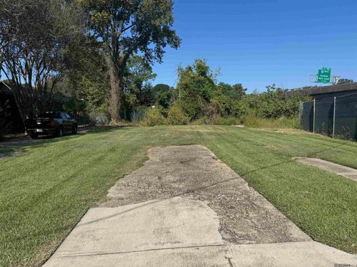 2247 Christian St, Baton Rouge, LA, 70808-2109 | Card Image