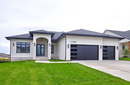 17686 Hammontree Dr, Clive, IA, 50325-6291 | Card Image