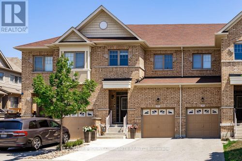 57 Davenfield Cir, Brampton, ON, L6P4L9 | Card Image