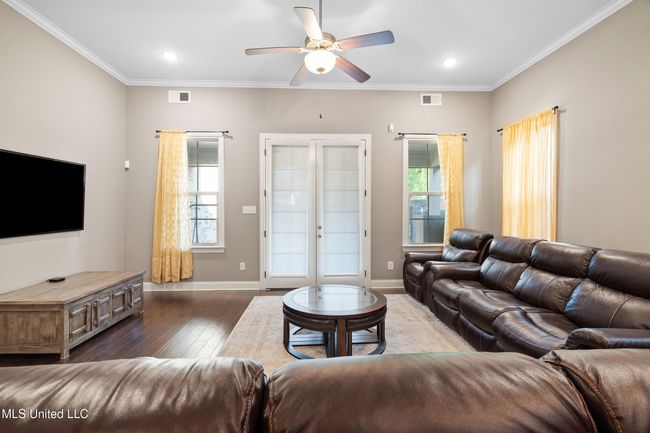 24_9113 rue orleans lane-20 | Image 13