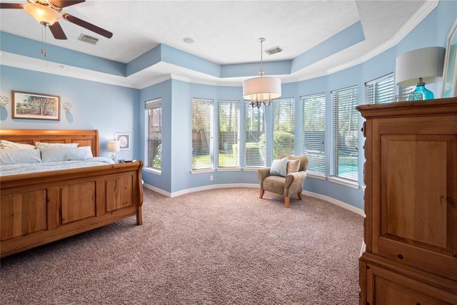9519 Woodcliff Lake Dr, House other with 5 bedrooms, 5 bathrooms and 4 parking in Spring TX | Image 16