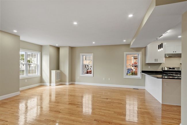 1 - 112 Sigourney St, Condo with 4 bedrooms, 3 bathrooms and 2 parking in Revere MA | Image 10