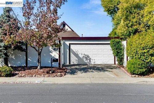 3098 Stadium Ave, Napa, CA, 94558 | Card Image