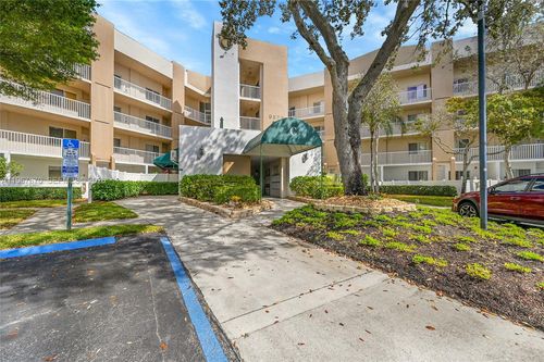 apt-c113-9575 Weldon Cir, Tamarac, FL, 33321-7902 | Card Image