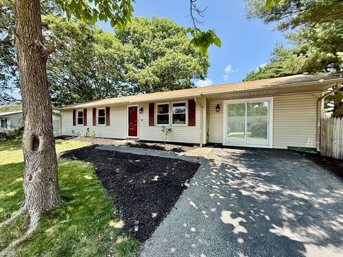 20 Terry Ln E, Wareham, MA, 02571-1876 | Card Image