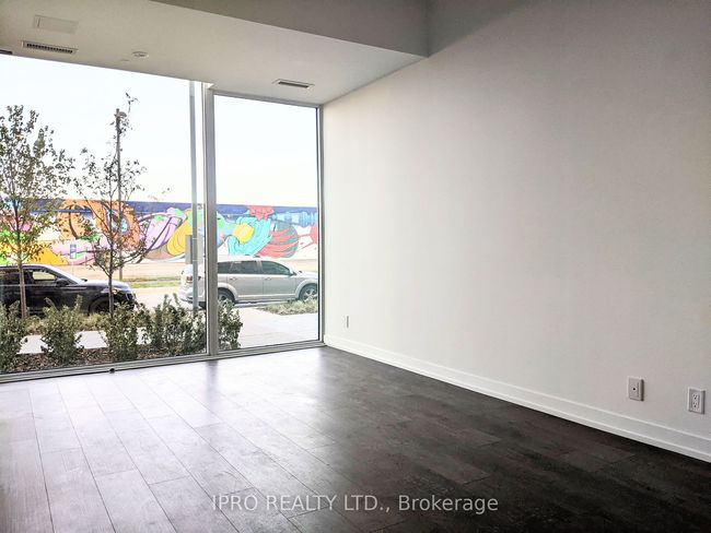 TH22 - 7 Buttermill Ave, Condo with 1 bedrooms, 1 bathrooms and null parking in Concord ON | Image 5