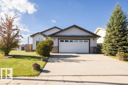 4720 47 St, Clyde, AB, T0G0P0 | Card Image