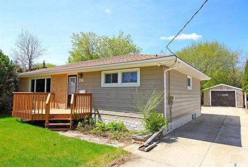114 Gladstone Ave S, Yorkton, SK, S3N2B5 | Card Image