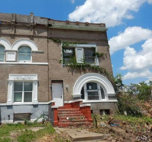 5233 Cates Ave, Saint Louis, MO, 63108-1019 | Card Image