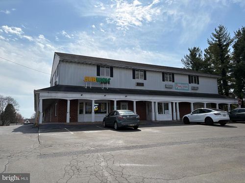 ste-b-246 Manor Ave, MILLERSVILLE, PA, 17551-1131 | Card Image