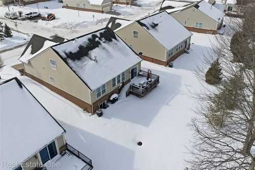 1082 Paddock Dr, South Lyon, MI, 48178-8071 | Card Image