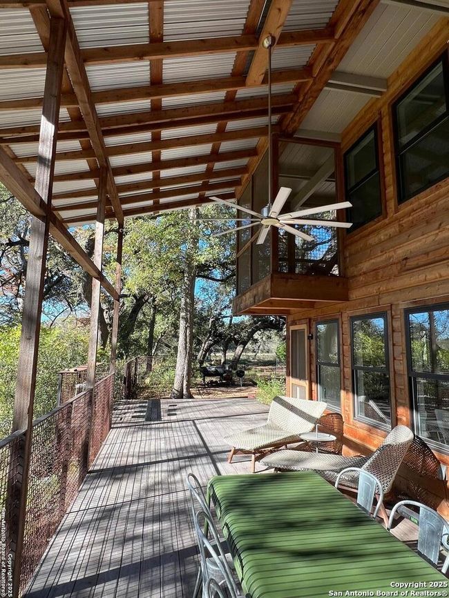 412 Lebouf Rd, House other with 3 bedrooms, 3 bathrooms and null parking in Utopia TX | Image 38