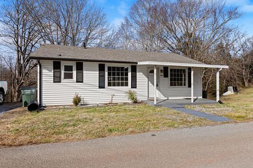 215 Oakwood, Sparta, TN, 38583 | Card Image