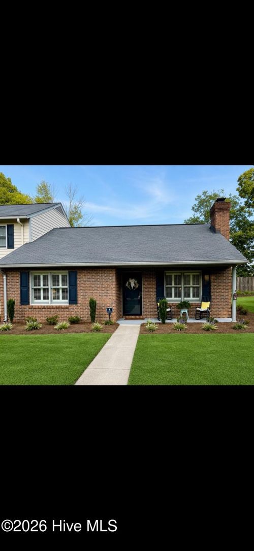 8 Southwood Dr, Smithfield, NC, 27577-4363 | Card Image