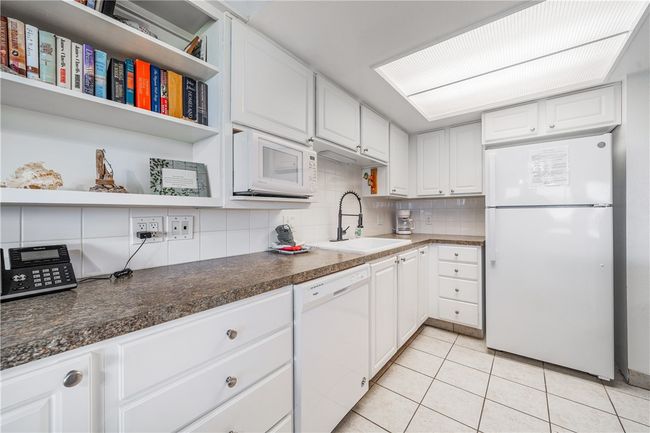 Kitchen | Image 4