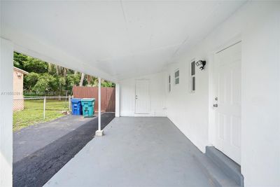 920 Nw 34th Way, House other with 3 bedrooms, 1 bathrooms and null parking in Lauderhill FL | Image 2