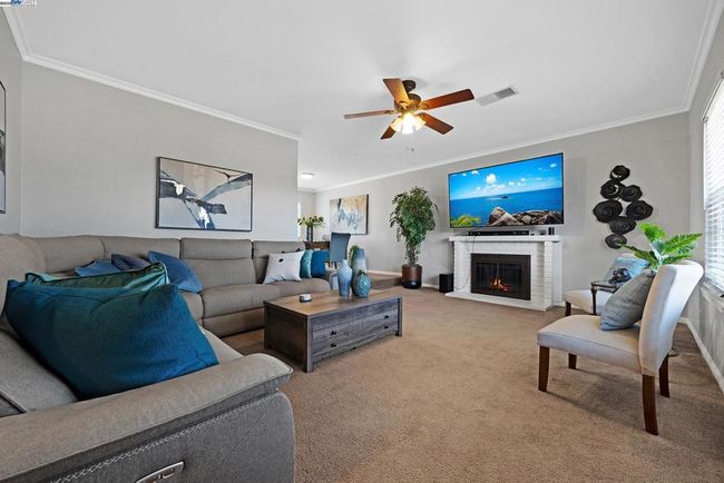 394 Encino Dr, House other with 3 bedrooms, 2 bathrooms and 2 parking in Livermore CA | Image 14