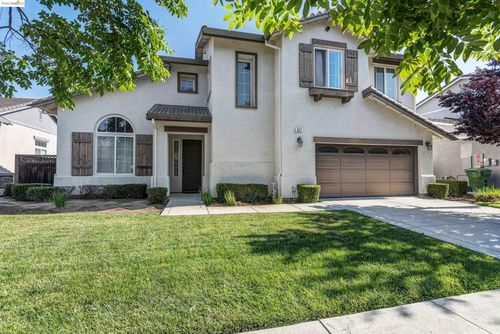 657 Ray St, Brentwood, CA, 94513 | Card Image