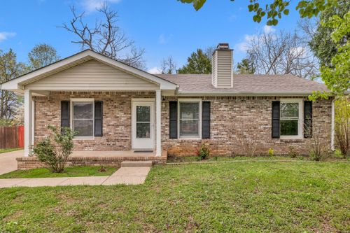 2809 Teakwood Dr, Clarksville, TN, 37040-6692 | Card Image