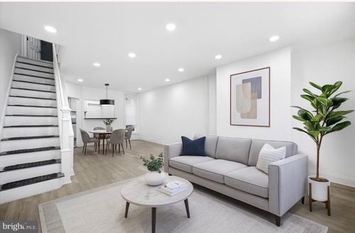 558 E Herman St, PHILADELPHIA, PA, 19144-1019 | Card Image