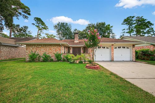 7259 Shady Arbor Ln, Houston, TX, 77040-4728 | Card Image