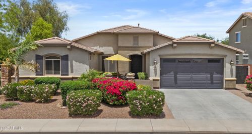 2466 E Aris Dr, Gilbert, AZ, 85298-2318 | Card Image