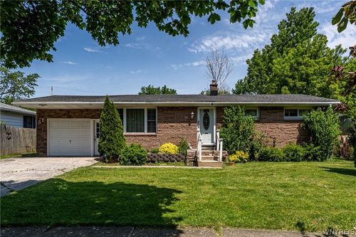 15 Hillcrest Dr, Amherst, NY, 14226-1404 | Card Image