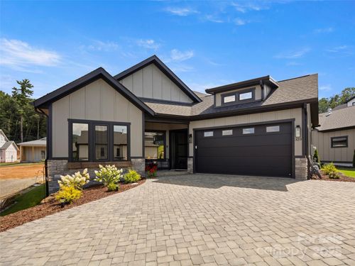 329 Avery Trail Dr, Arden, NC, 28704-1567 | Card Image