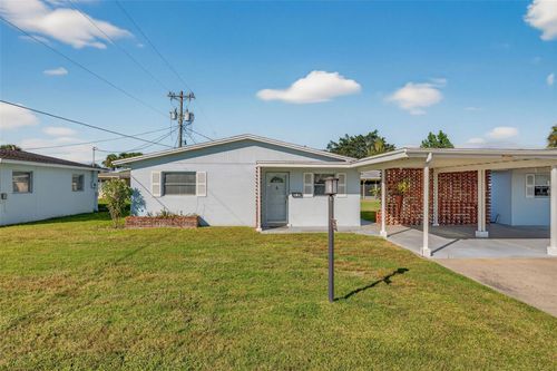 0-2207 Croton Ct, LEHIGH ACRES, FL, 33936-4374 | Card Image