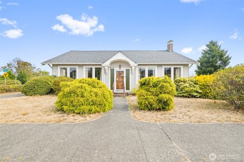 537 W 6th St, Port Angeles, WA, 98362-5805 | Card Image
