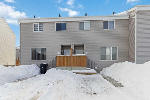 54-711 Beacon Hill Dr, Fort Mcmurray, AB, T9H3R5 | Card Image