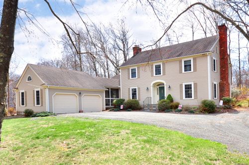 110 Silver Beech Rd, Southbury, CT, 06488-2747 | Card Image