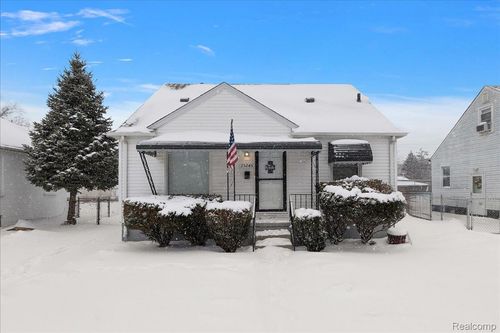 25245 Dodge St, Roseville, MI, 48066-3779 | Card Image