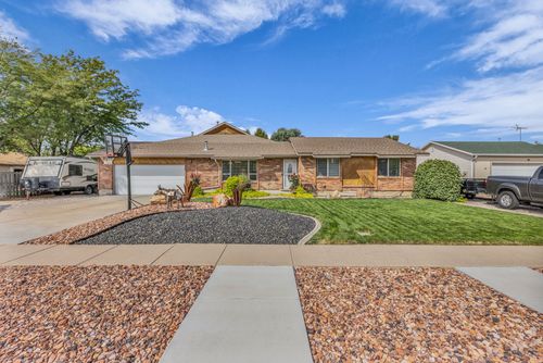 928 N 2075 W, Farr West, UT, 84404-9530 | Card Image