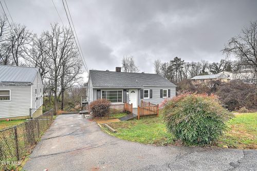 3341 Page St, Kingsport, TN, 37660-2122 | Card Image