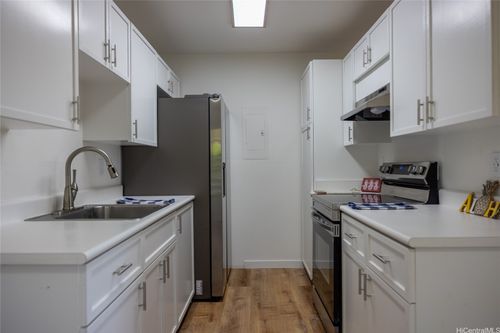 52t-255 Mananai Pl, Honolulu, HI, 96818-5328 | Card Image